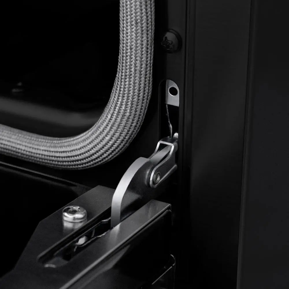 https://cdn.shopify.com/s/files/1/0596/2504/6223/files/zline--autograph--edition--professional--black--stainless--steel--gas--range--SDRBZ-48-G--hinge--detail_a5a96371-e1a5-4e6f-9c94-7dfd6a52ecd2.jpg?v=1770235434